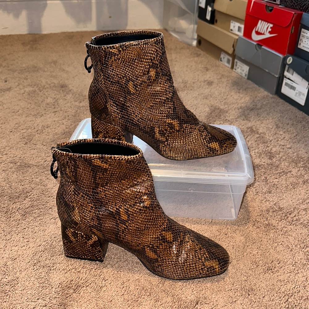 Chocolate snake-print booties